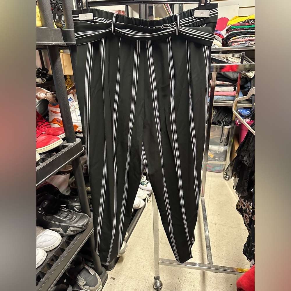 Vince Camuto Pants